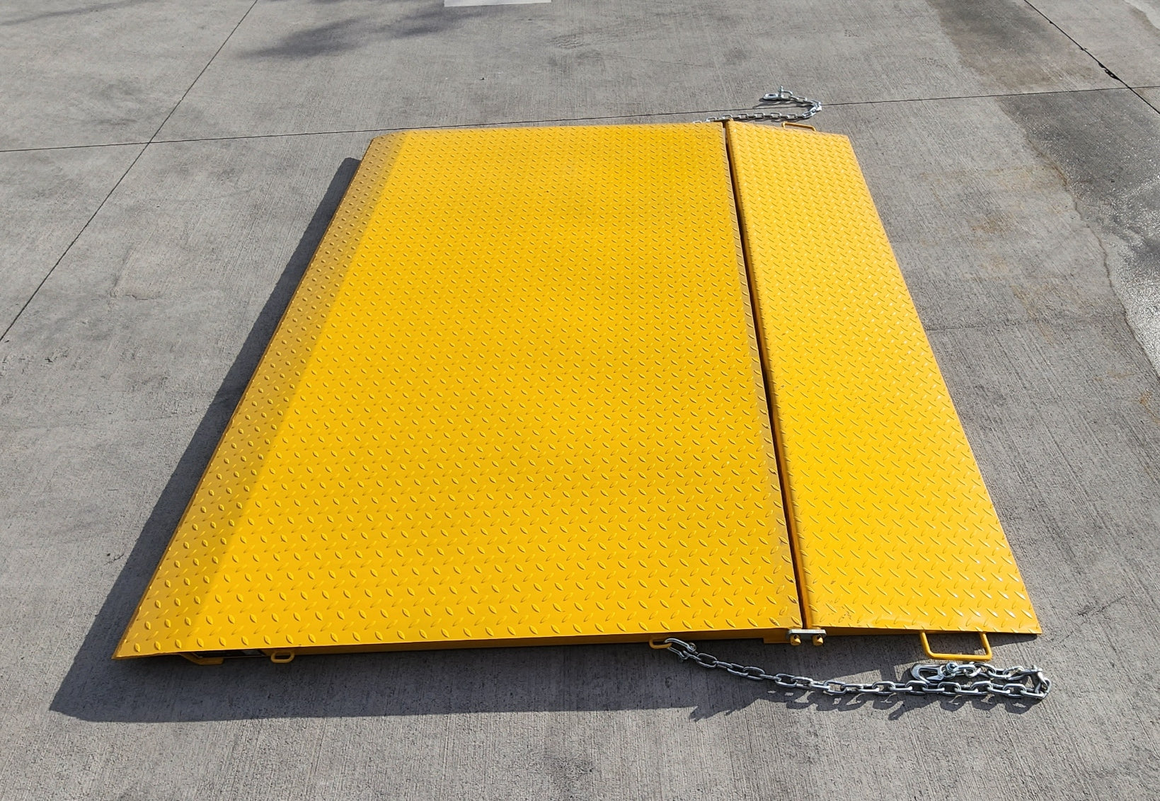 Folding Forklift Container Ramp 2000x2200mm – ForkPart